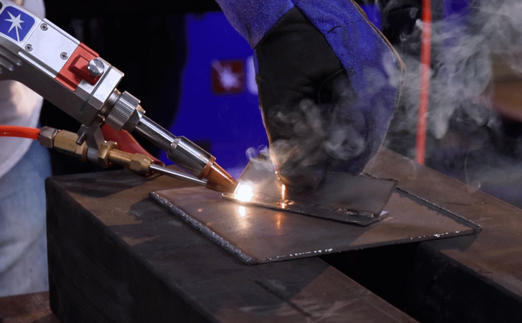 Máquina de Solda a Laser